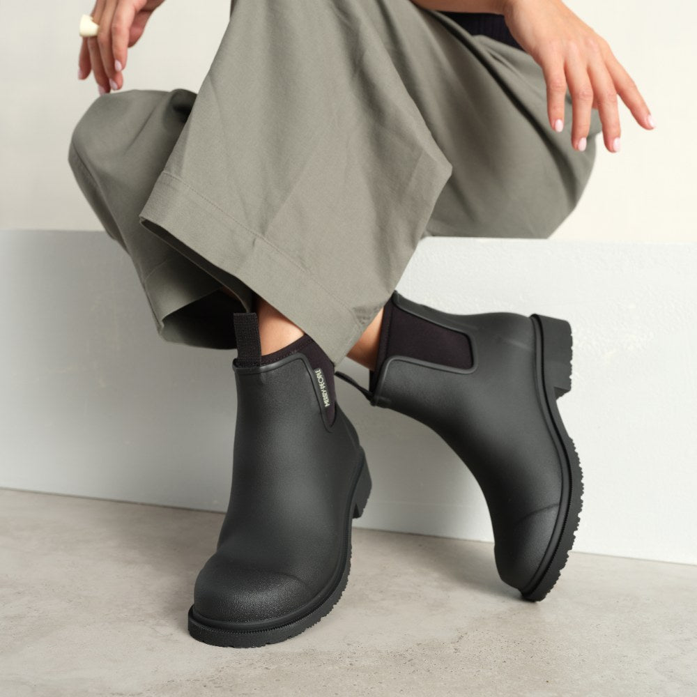 Bobbi Rain Boot // Black & Black