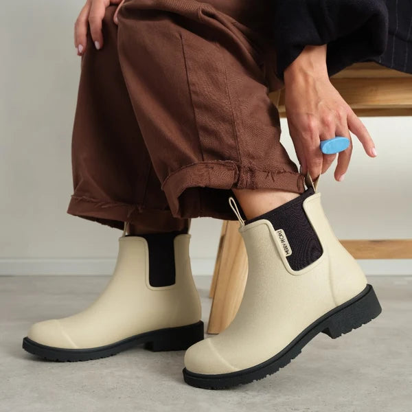 Bobbi Rain Boot // Sand