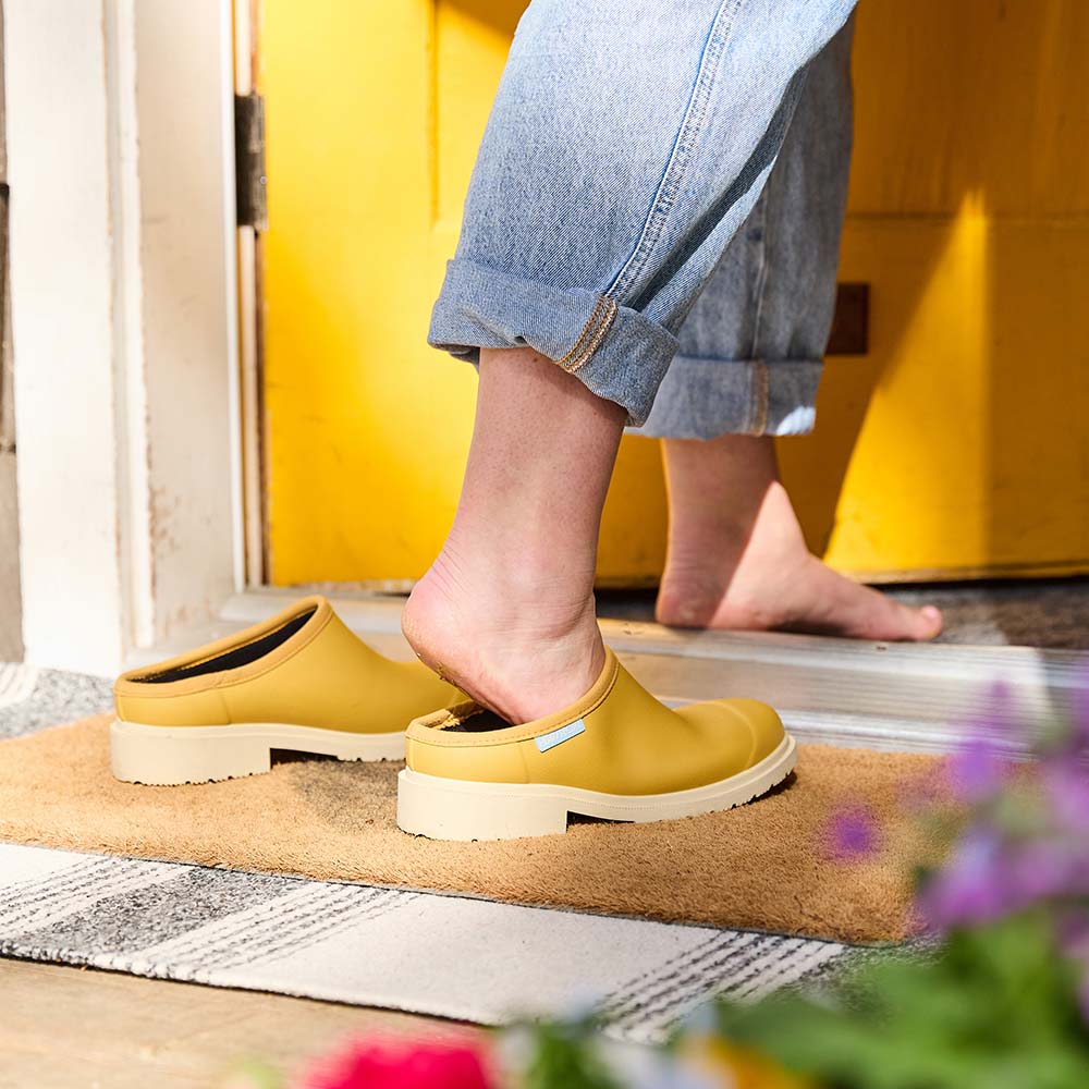 Billie Clog // Buttermilk