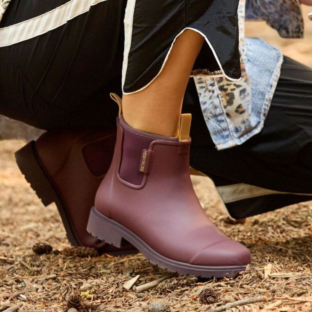 Bobbi Rain Boot // Dark Cherry