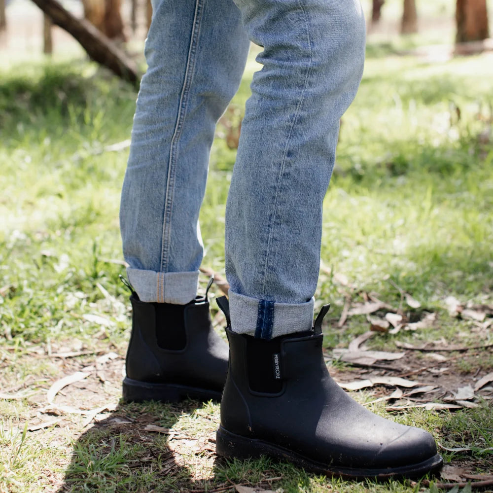 Bobbi Rain Boot // Black & Black