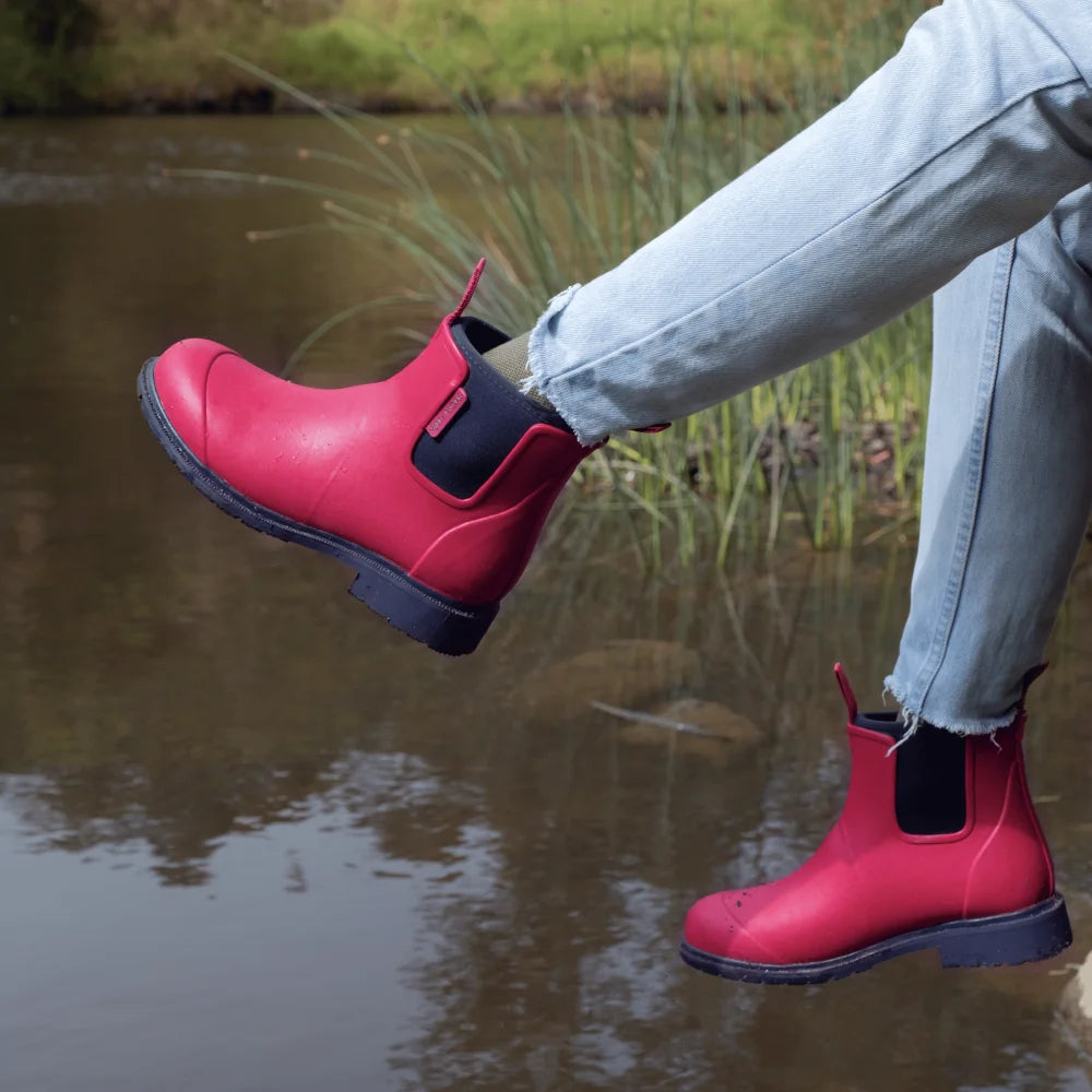 Bobbi Rain Boot // Magenta & Navy