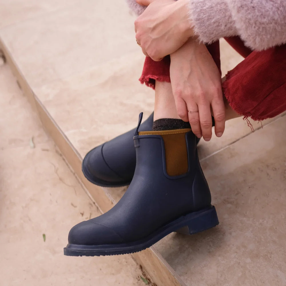 Bobbi Rain Boot // Oxford Blue & Tan