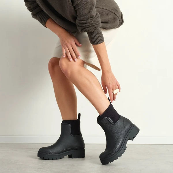 Tully Boot // Black