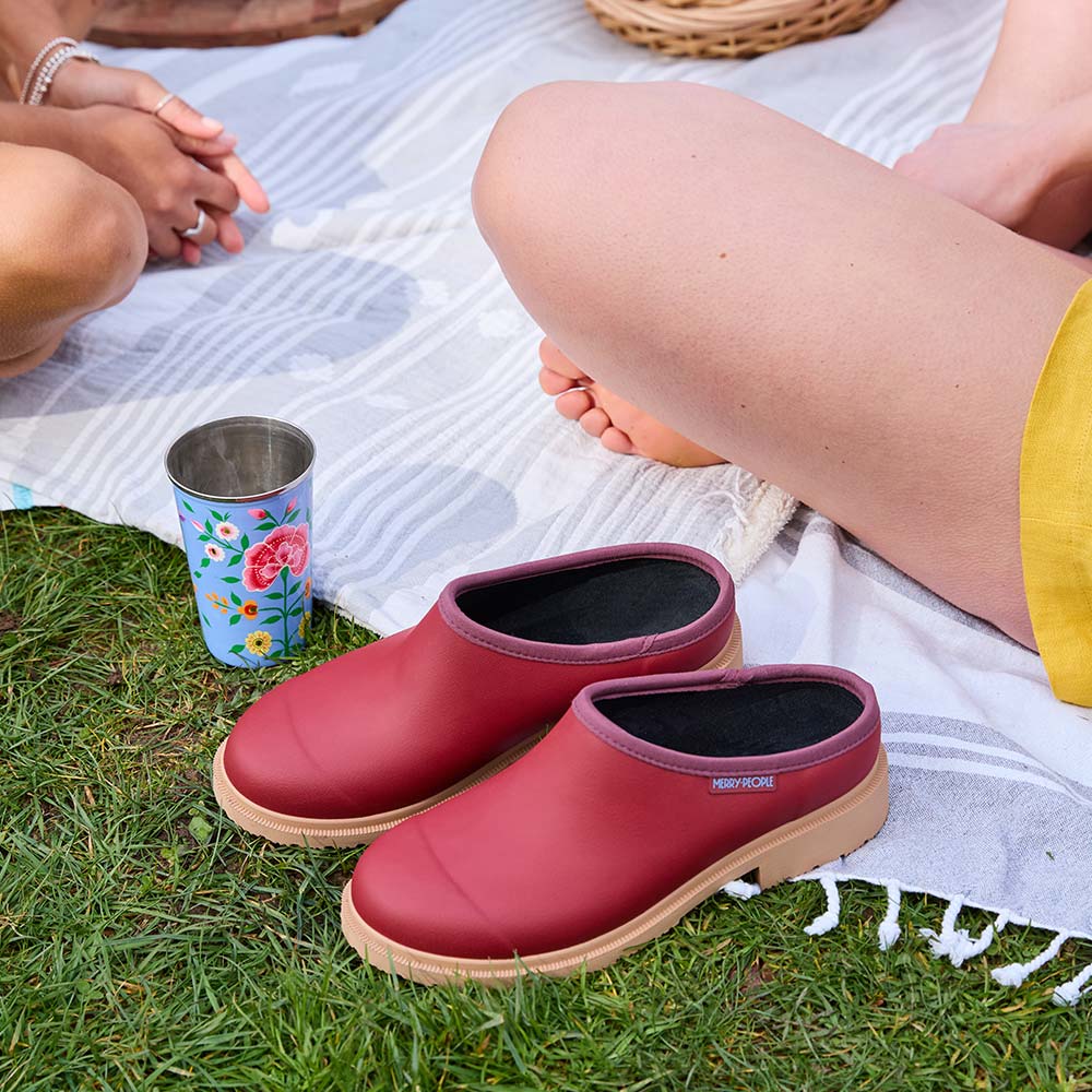 Billie Clog // Brick Red