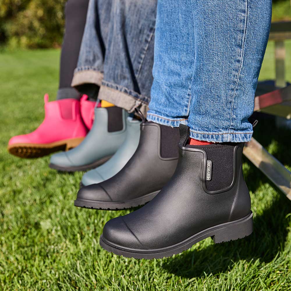 Bobbi Rain Boot // Black & Black