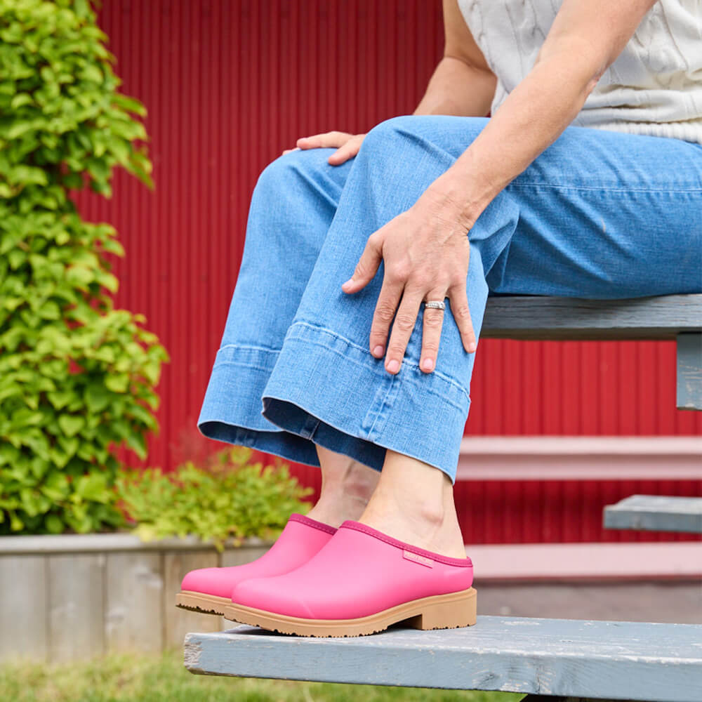 Billie Clog // Fuchsia Pink