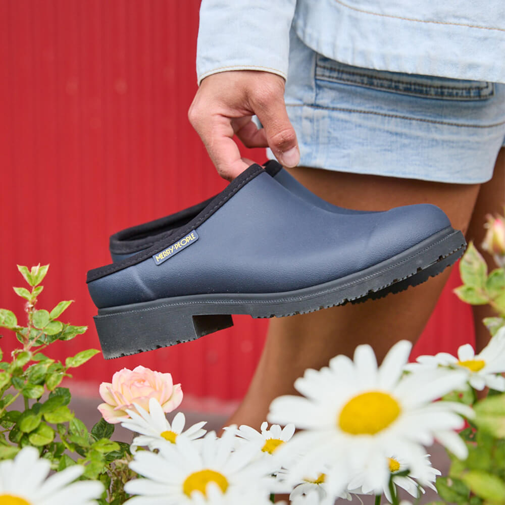 Billie Clog // Midnight Blue