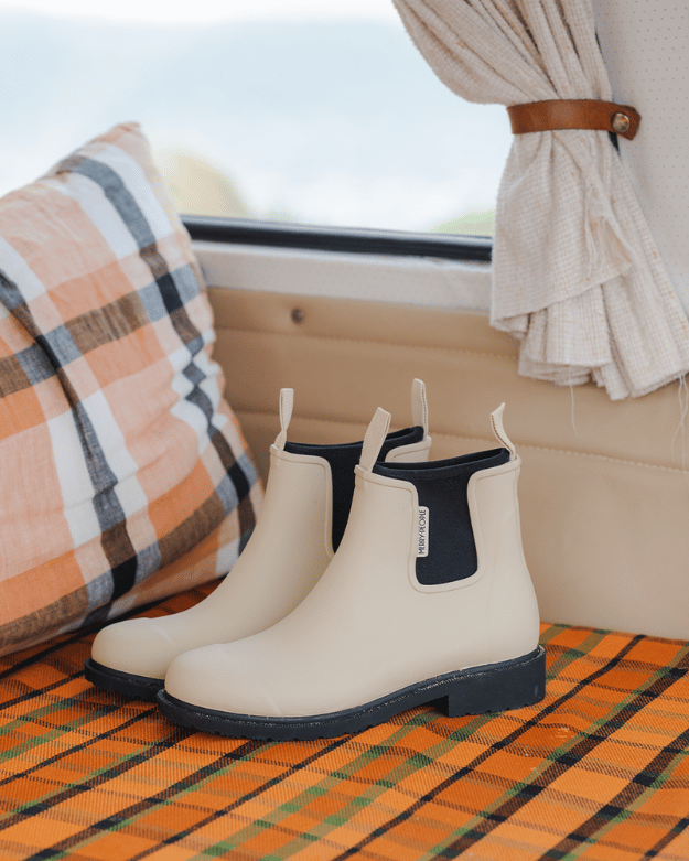 Bobbi Rain Boot // Sand