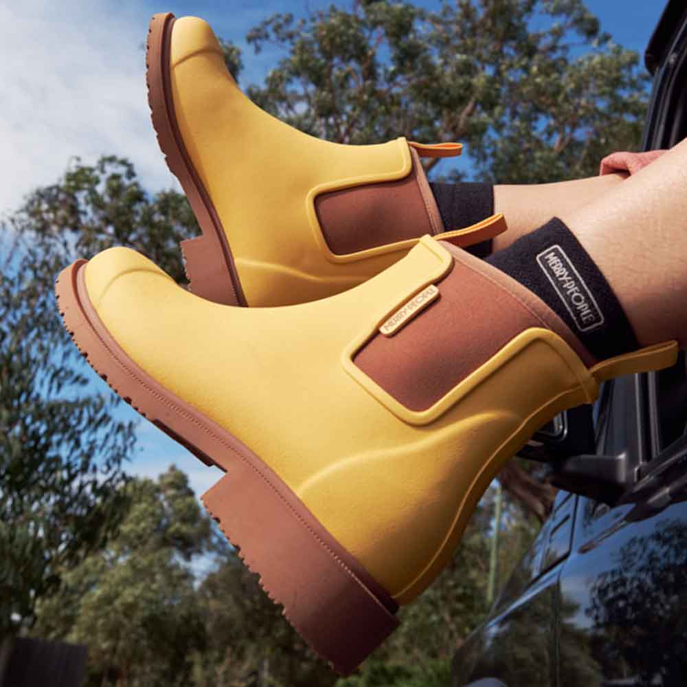 Bobbi Rain Boot // Sunflower Yellow