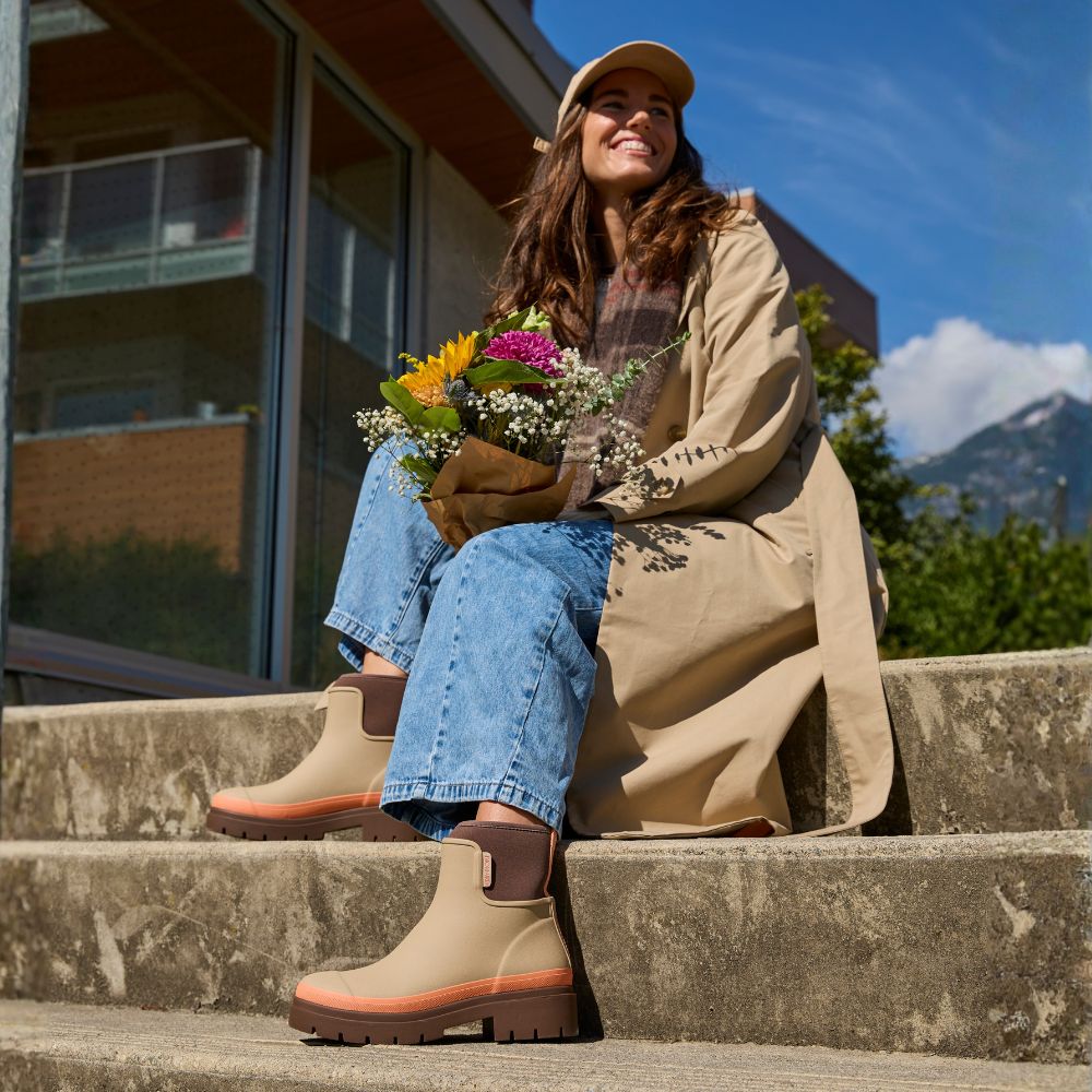Tully Boot // Taupe & Apricot