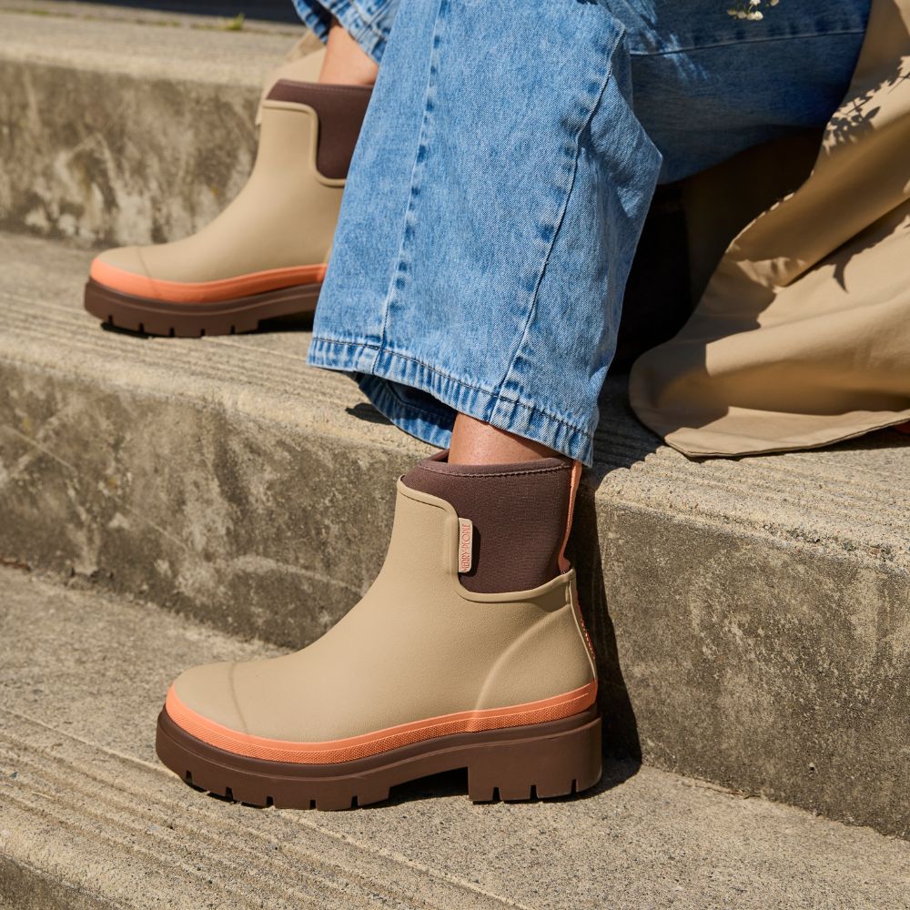 Tully Boot // Taupe & Apricot