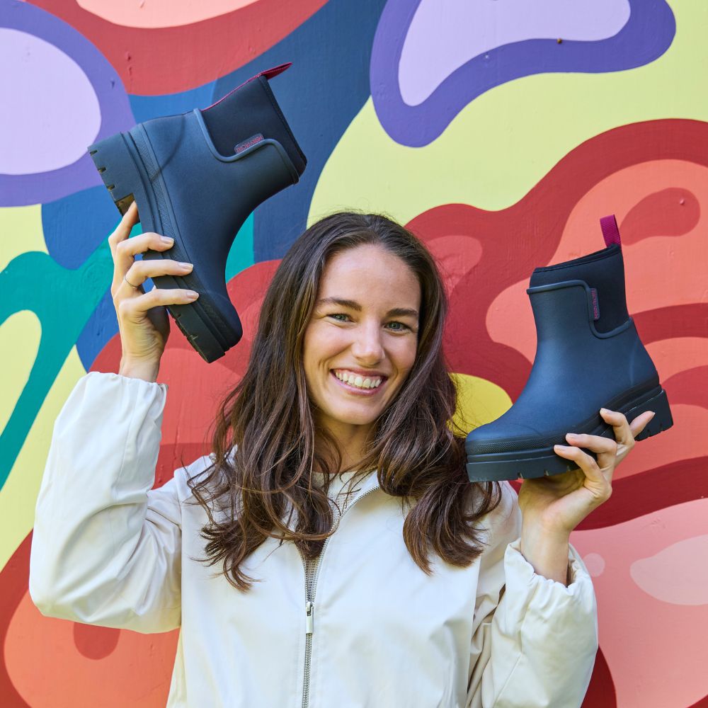 Tully Boot // Midnight & Magenta