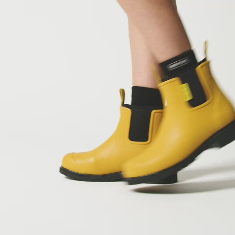 Rain boots with bow on sale